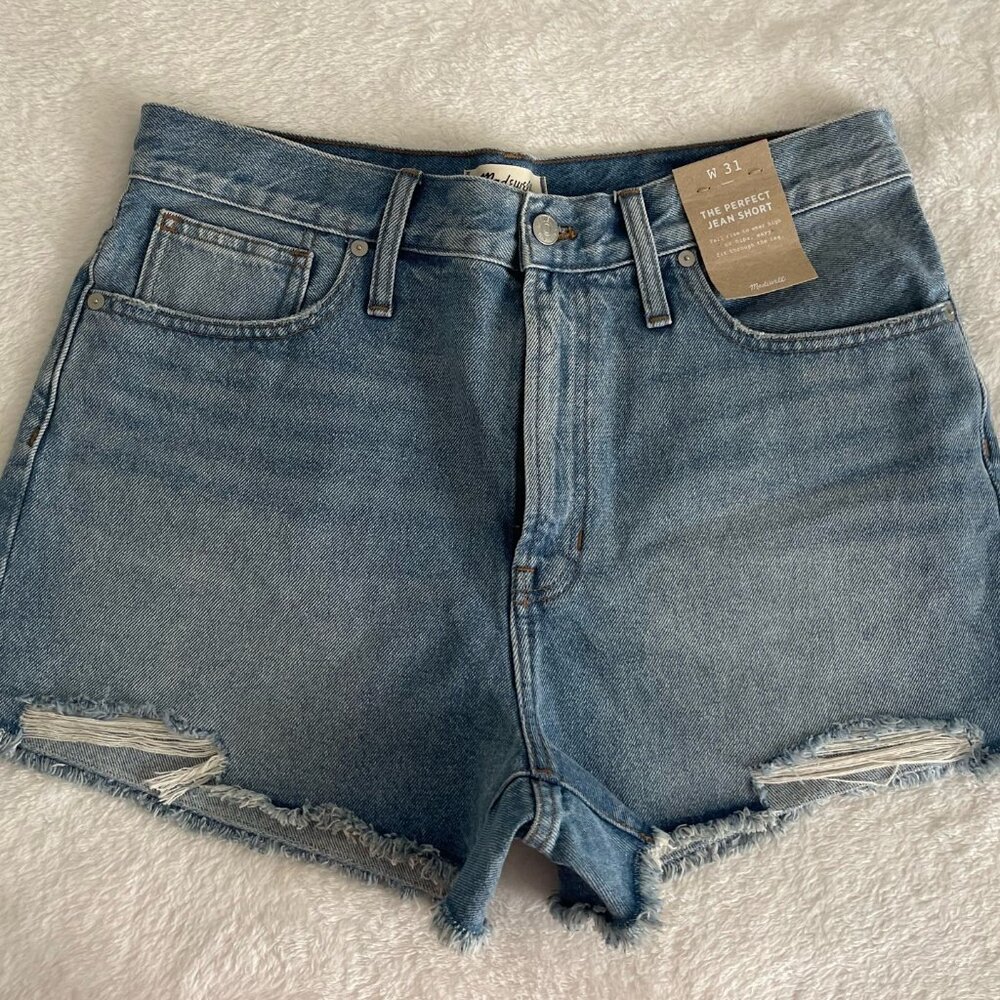 NWT Madewell Perfect Jean Short in size 31